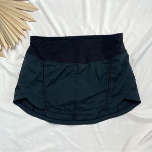 Lululemon Athletica Full Stride Black Grey Tennis Running Workout Skirt Size 8